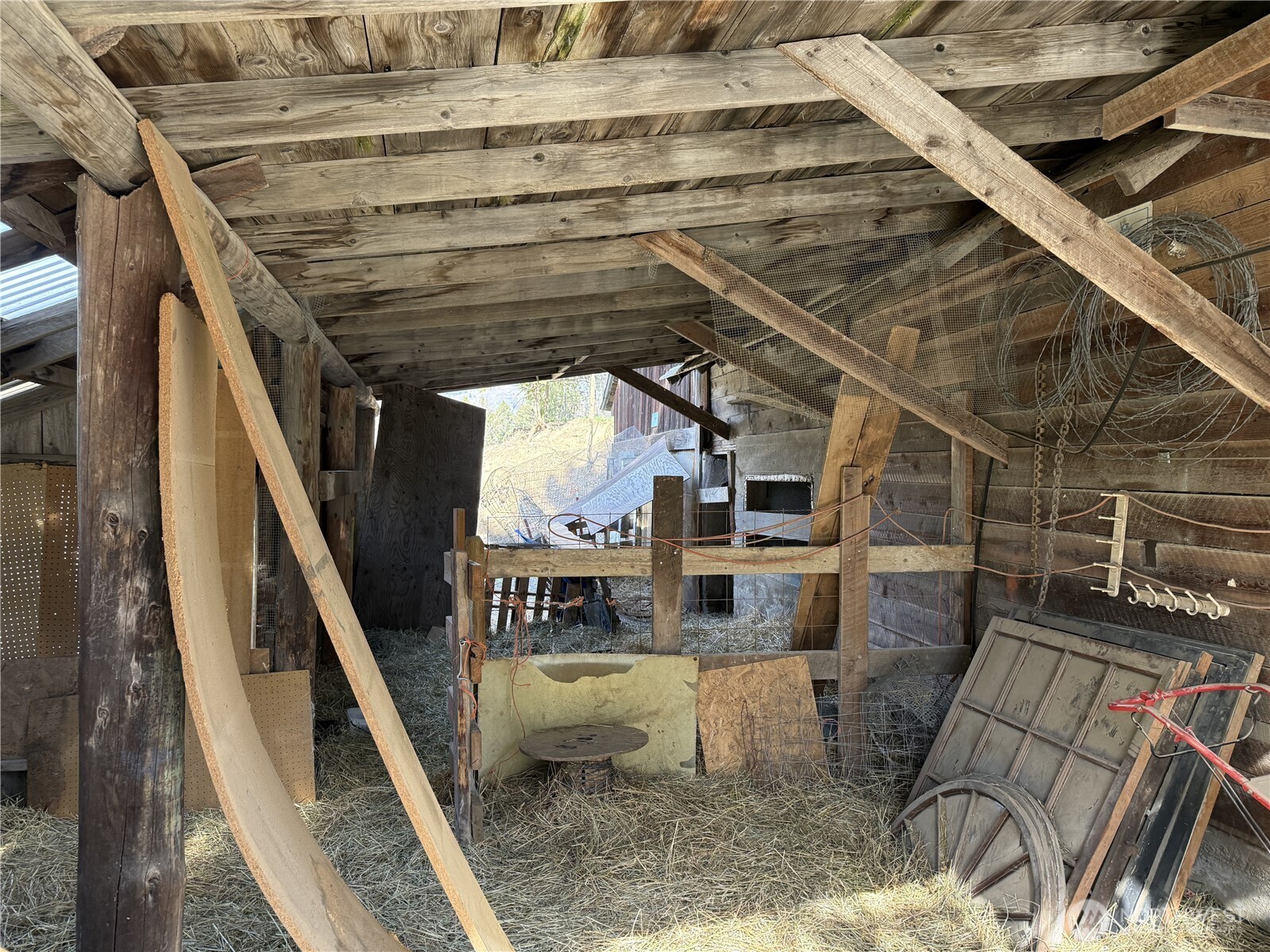 155 St. Peter's Creek Road , Malo, WA 99150