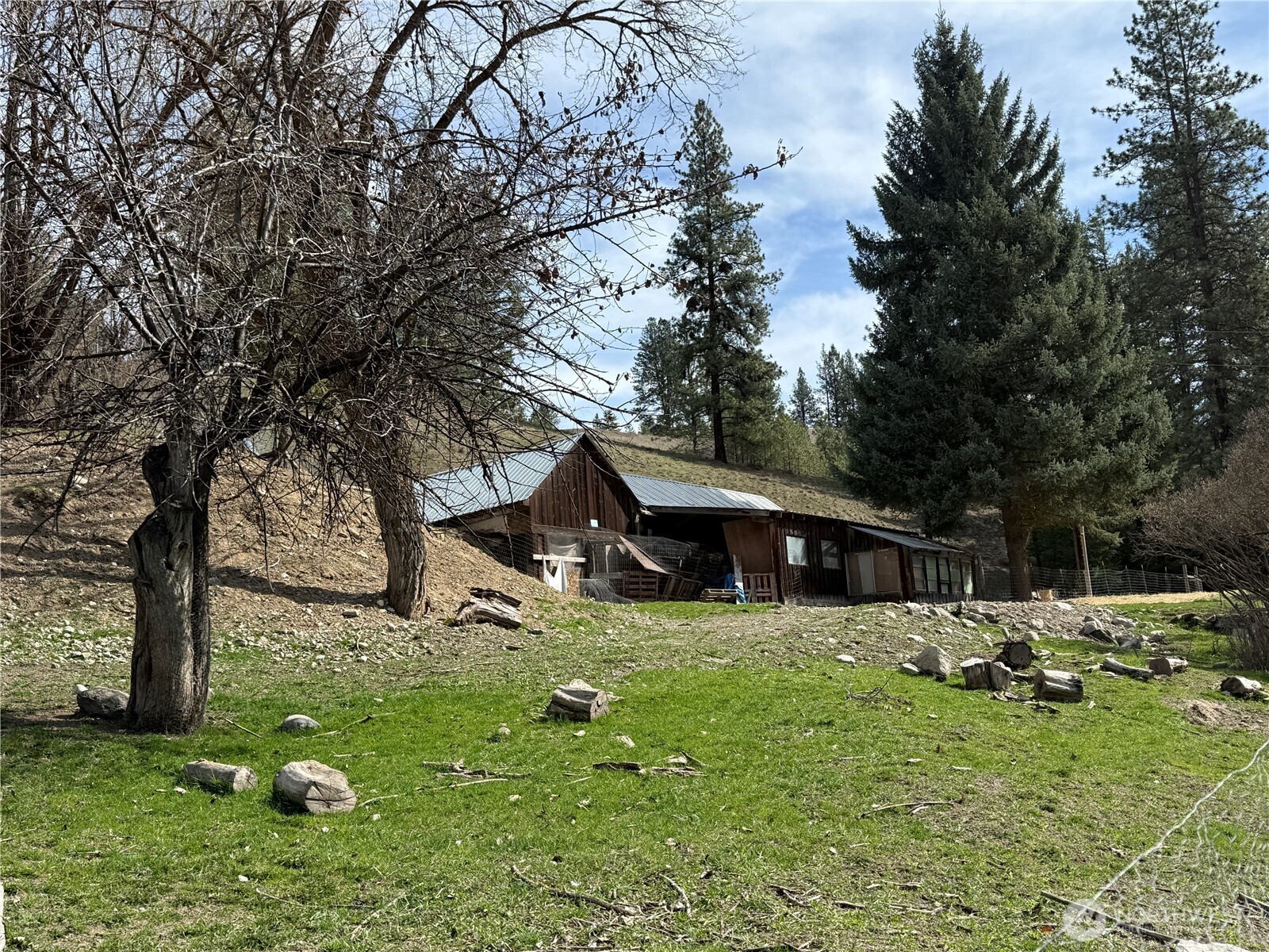 155 St. Peter's Creek Road , Malo, WA 99150