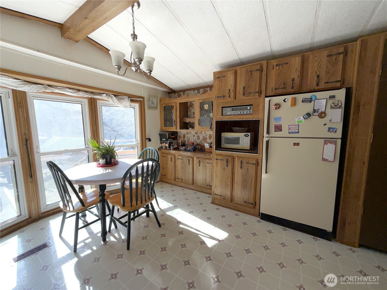 155 St. Peter's Creek Road , Malo, WA 99150