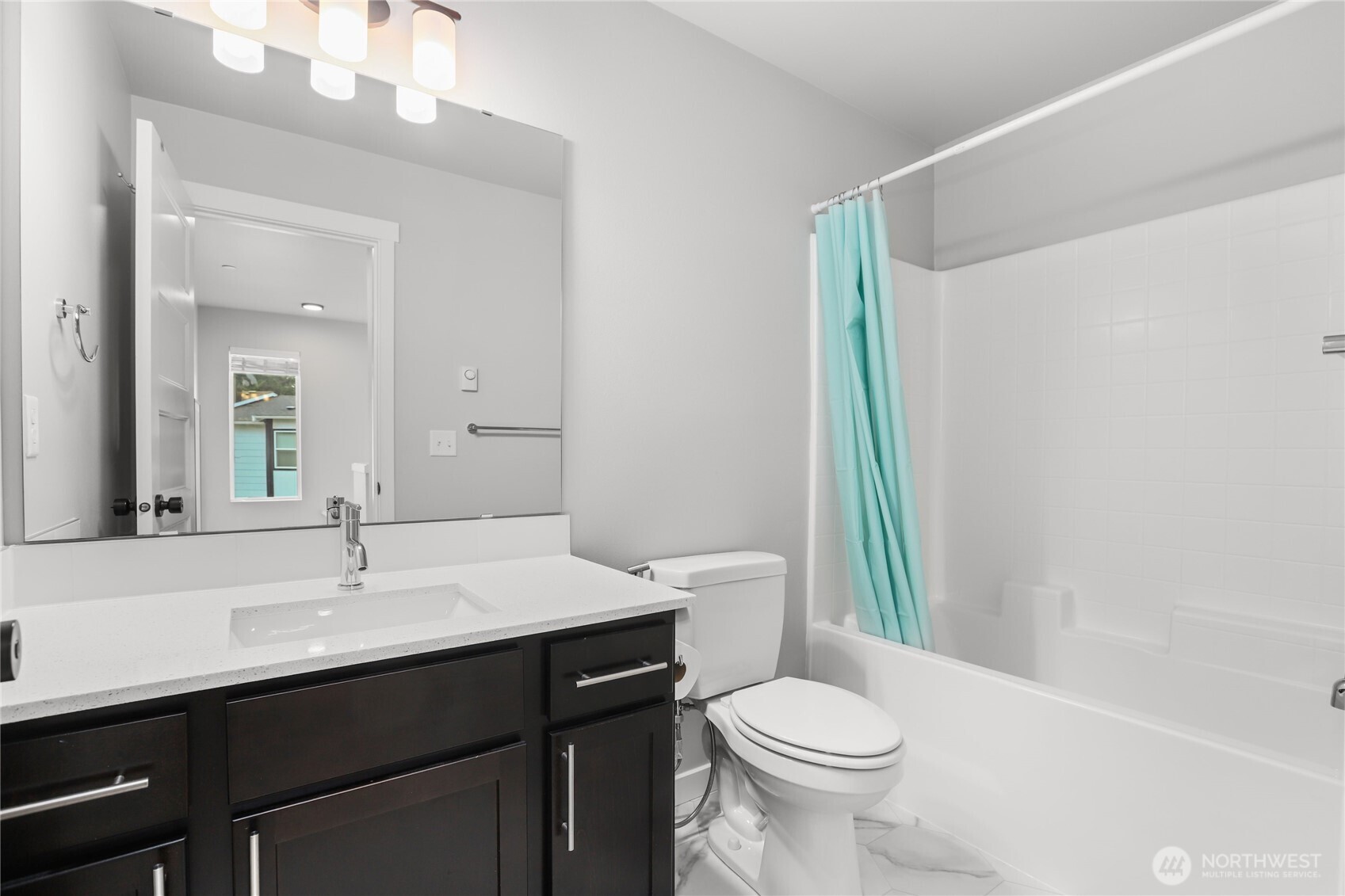 13717 Admiralty Way #G1, Lynnwood, WA 98087