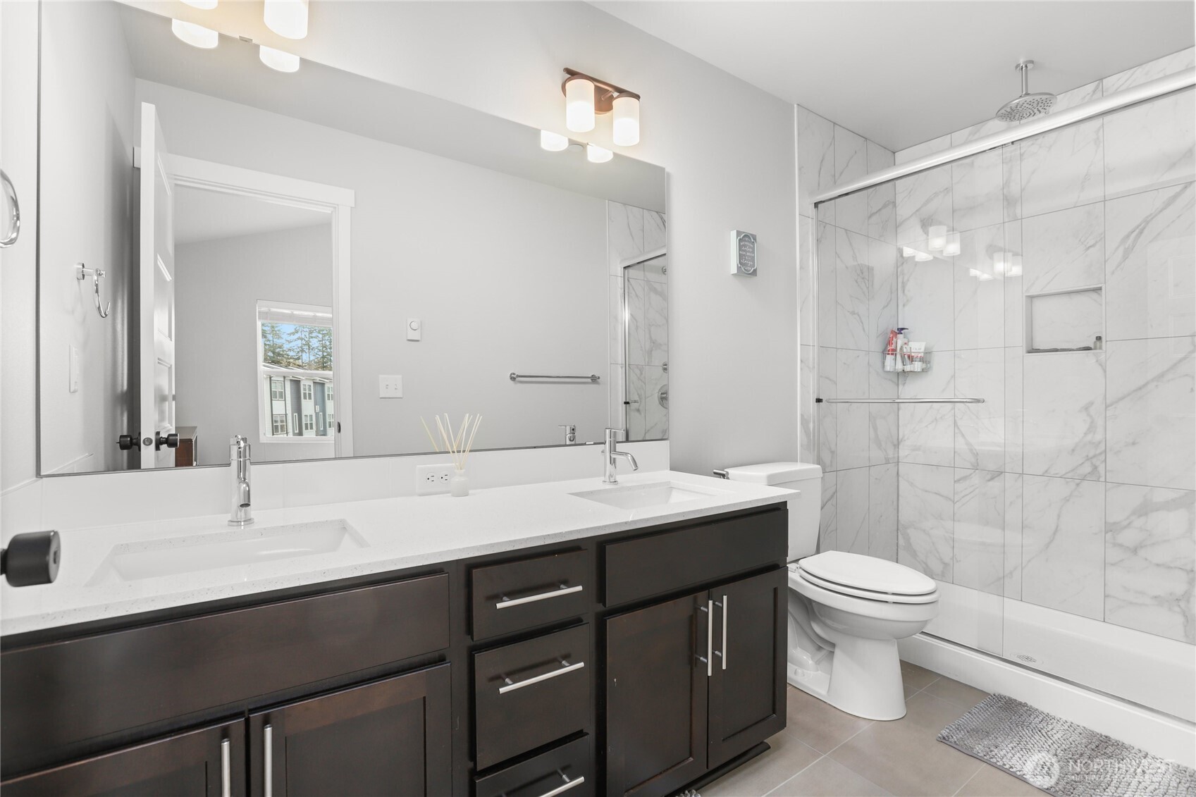 13717 Admiralty Way #G1, Lynnwood, WA 98087