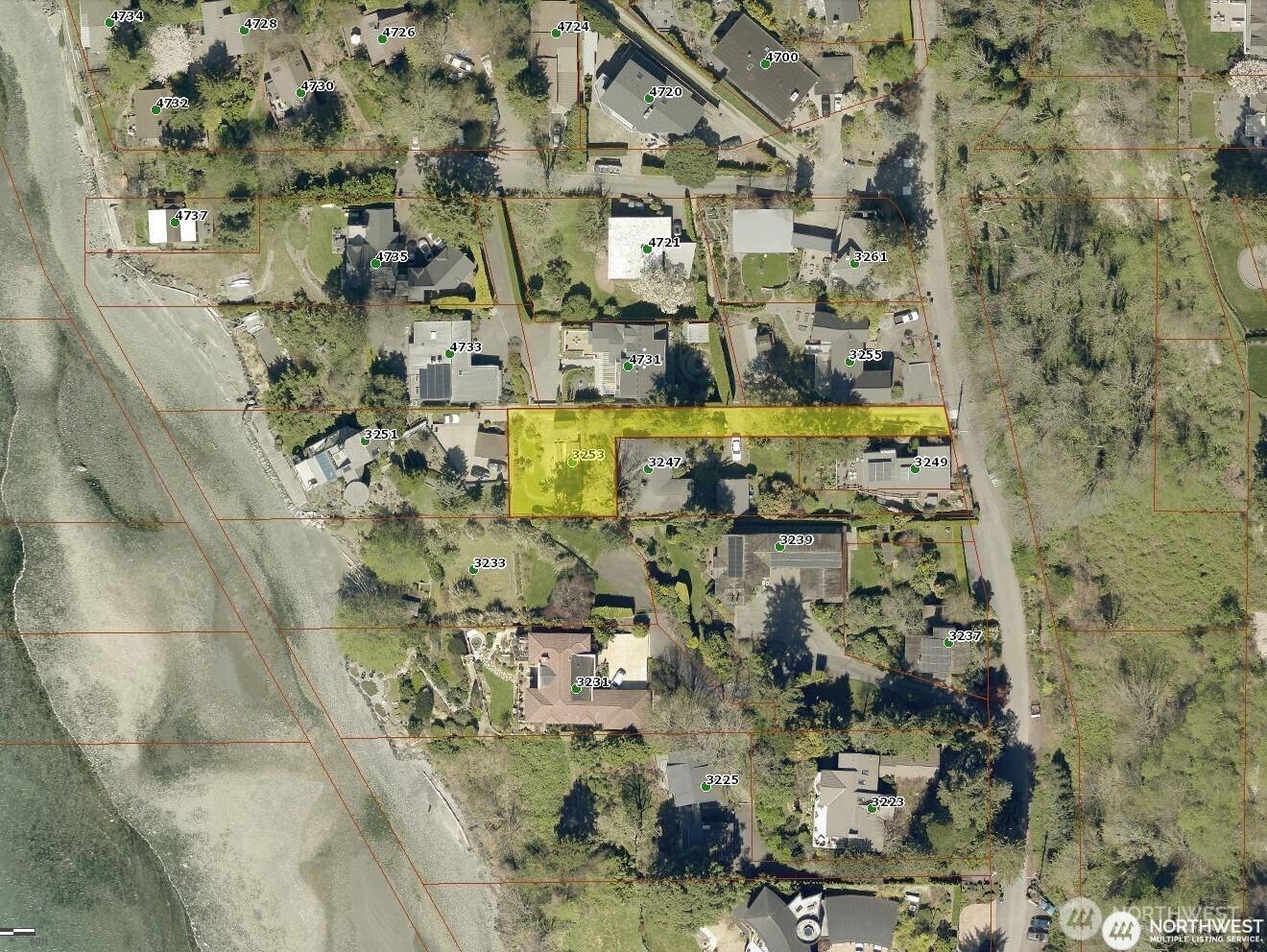 3253 Perkins Lane W, Seattle, WA 98199