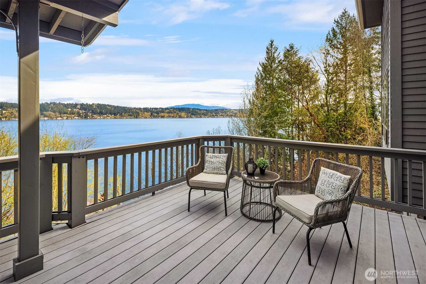 1458 W Lake Sammamish Parkway NE, Bellevue, WA 98008-3316