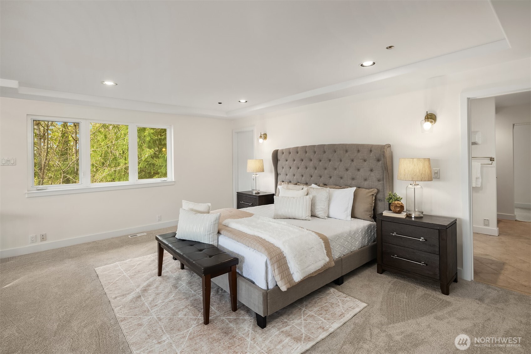 1458 W Lake Sammamish Parkway NE, Bellevue, WA 98008-3316