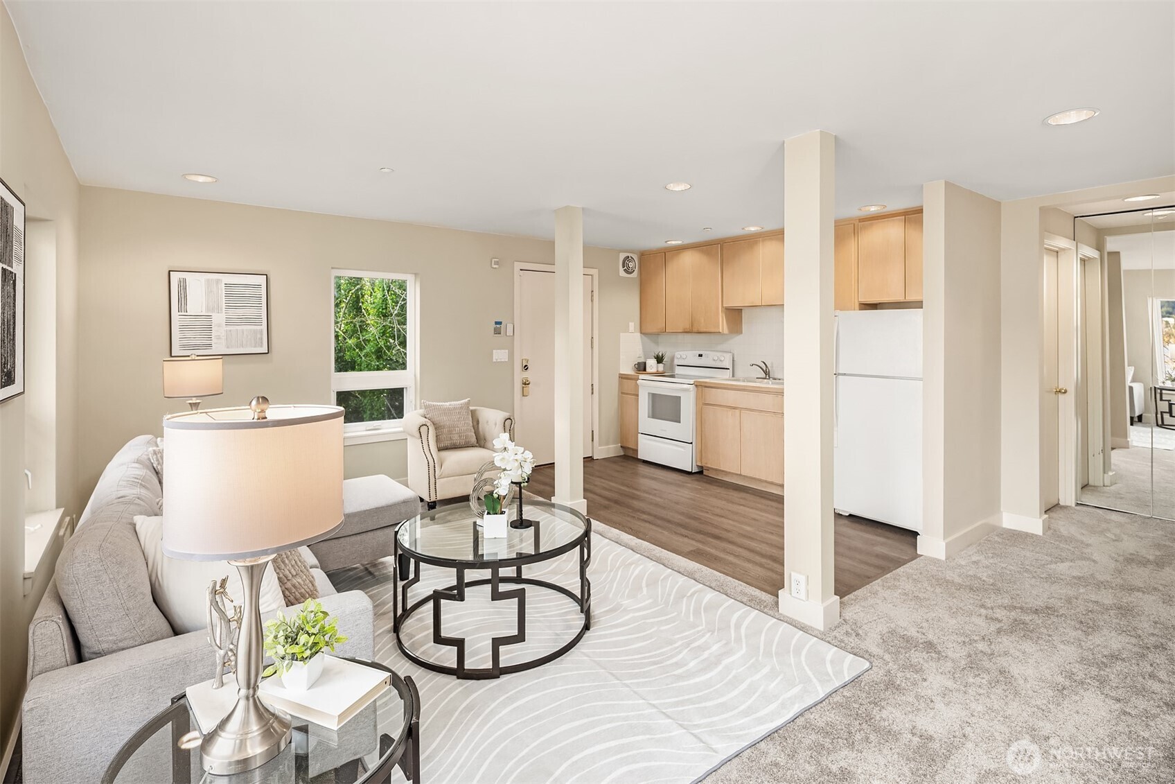 1458 W Lake Sammamish Parkway NE, Bellevue, WA 98008-3316