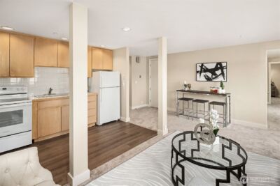 1458 W Lake Sammamish Parkway NE, Bellevue, WA 98008-3316 - Photo 28