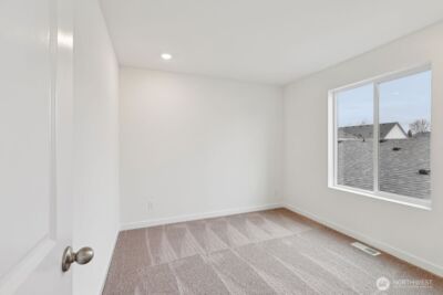 8741 52nd Place NE #014, Marysville, WA 98270 - Photo 16