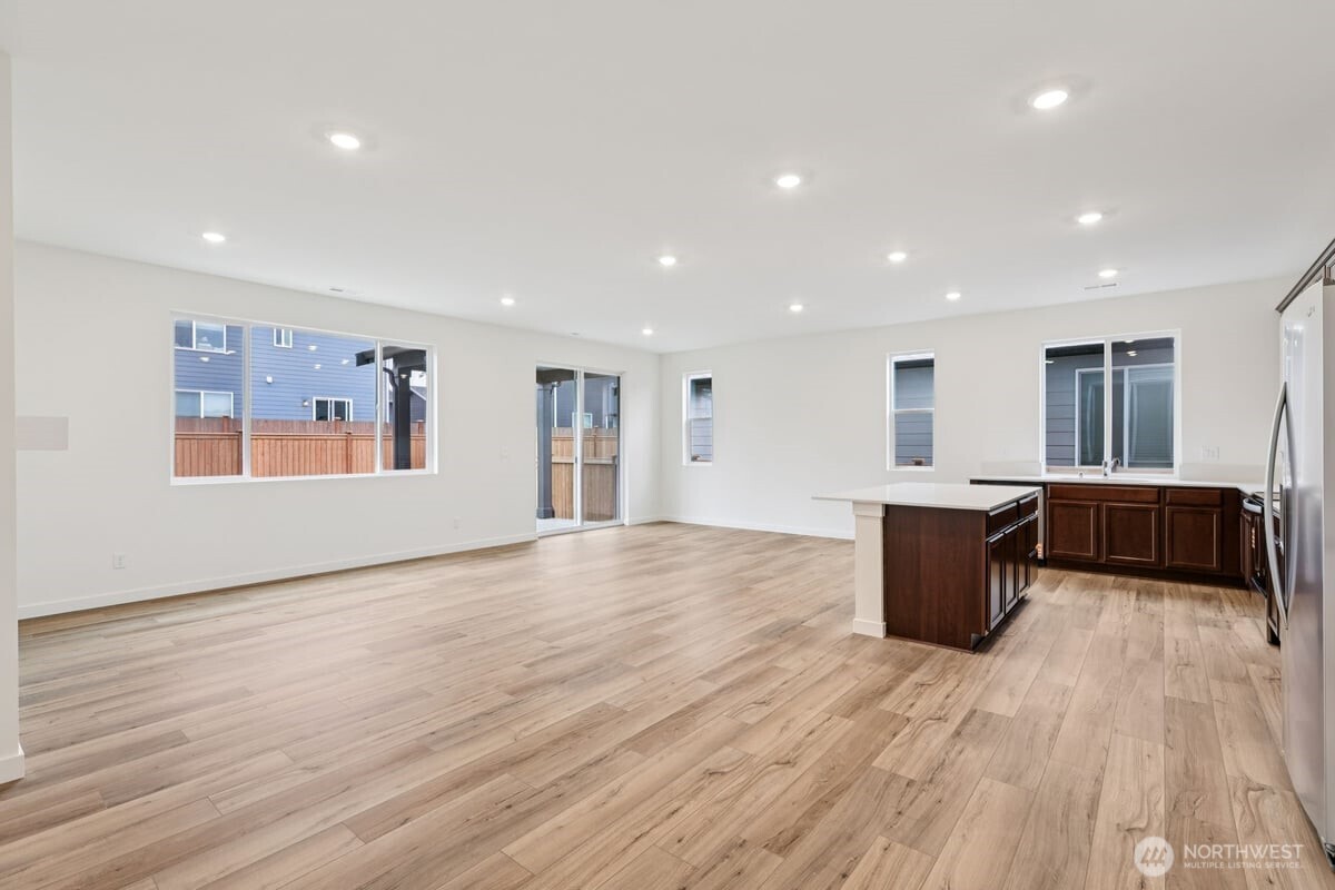 8741 52nd Place NE #014, Marysville, WA 98270