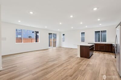 8741 52nd Place NE #014, Marysville, WA 98270 - Photo 3