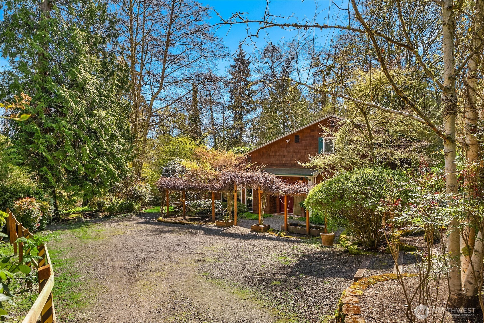 15335 Sunrise Drive NE, Bainbridge Island, WA 98110