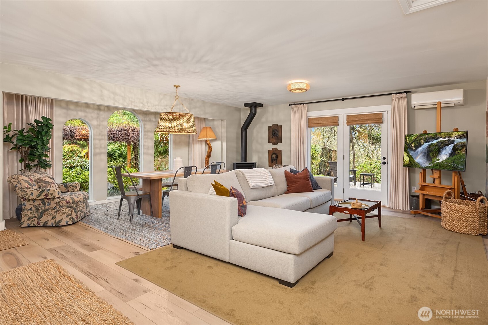 15335 Sunrise Drive NE, Bainbridge Island, WA 98110