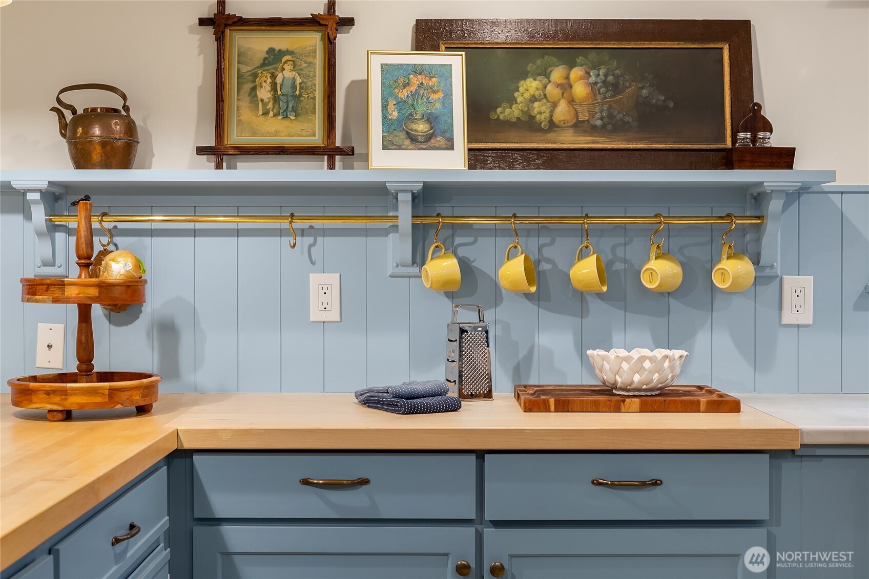 15335 Sunrise Drive NE, Bainbridge Island, WA 98110