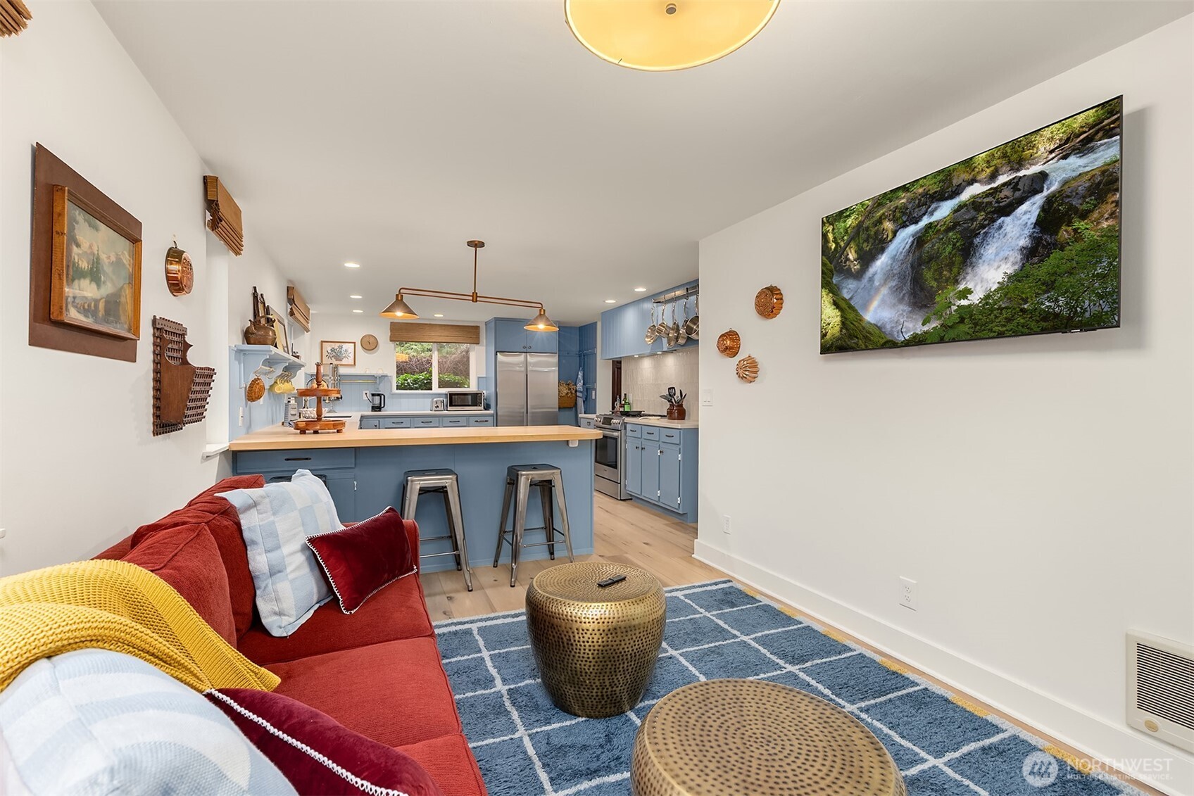 15335 Sunrise Drive NE, Bainbridge Island, WA 98110