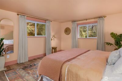 15335 Sunrise Drive NE, Bainbridge Island, WA 98110 - Photo 25