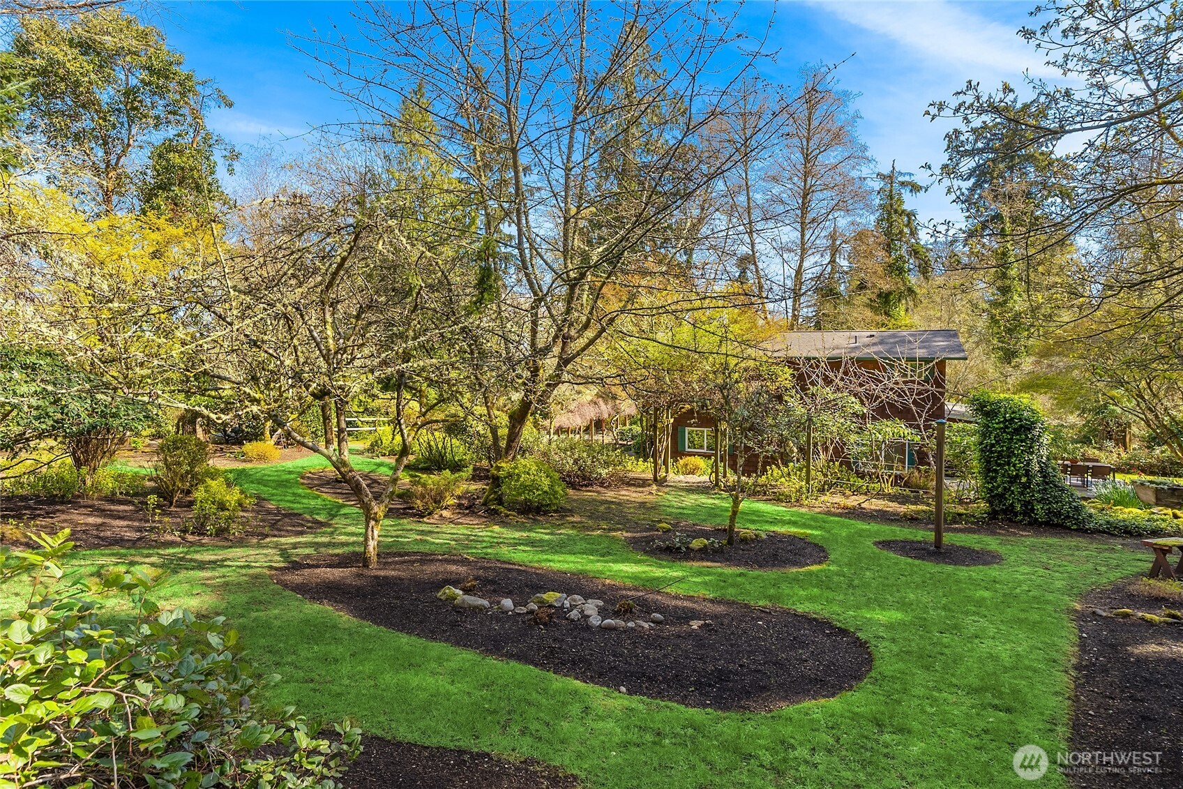 15335 Sunrise Drive NE, Bainbridge Island, WA 98110