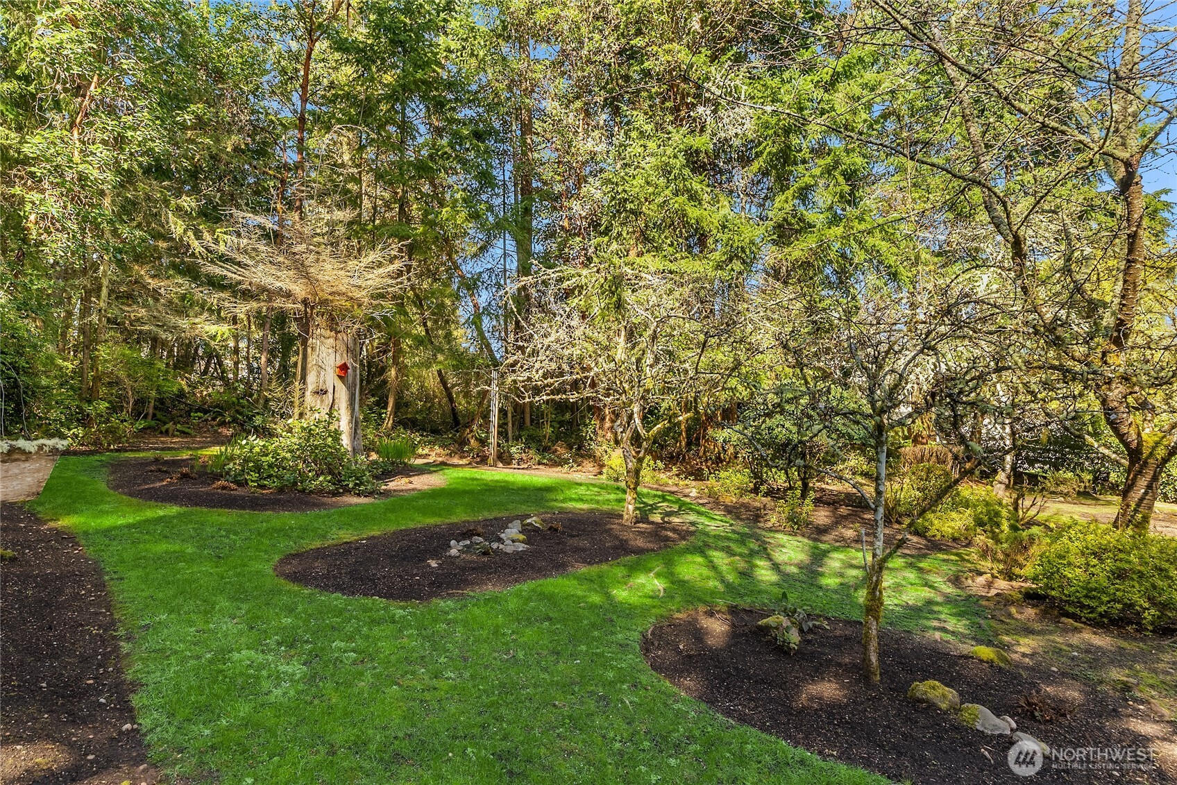 15335 Sunrise Drive NE, Bainbridge Island, WA 98110