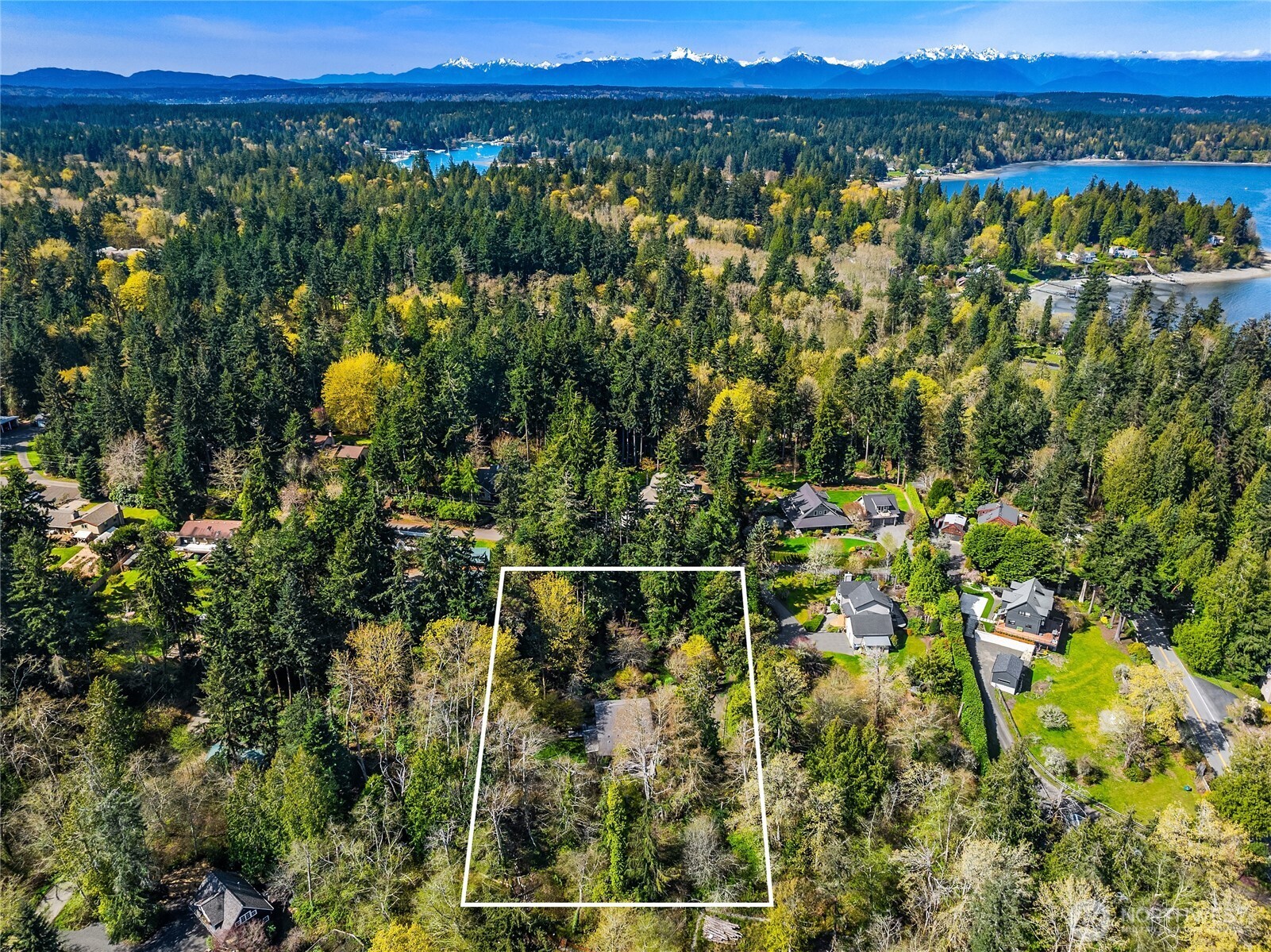 15335 Sunrise Drive NE, Bainbridge Island, WA 98110