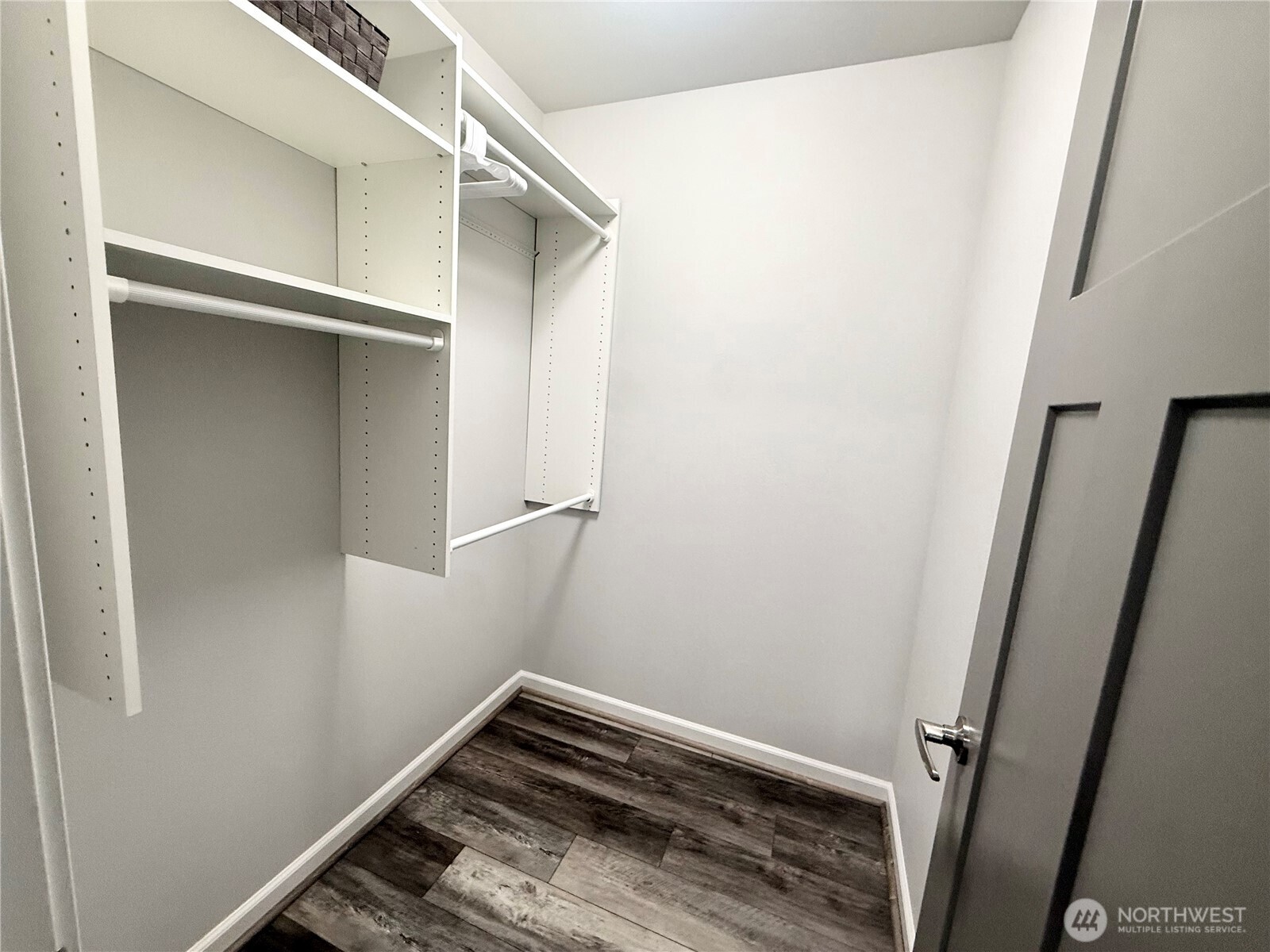 5016 Tacoma Mall Blvd , Tacoma, WA 98409