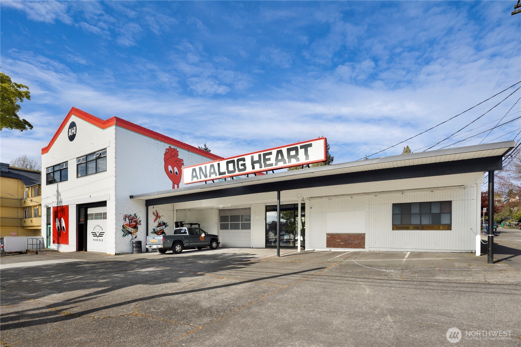 8211 Aurora Avenue N, Seattle, WA 98103