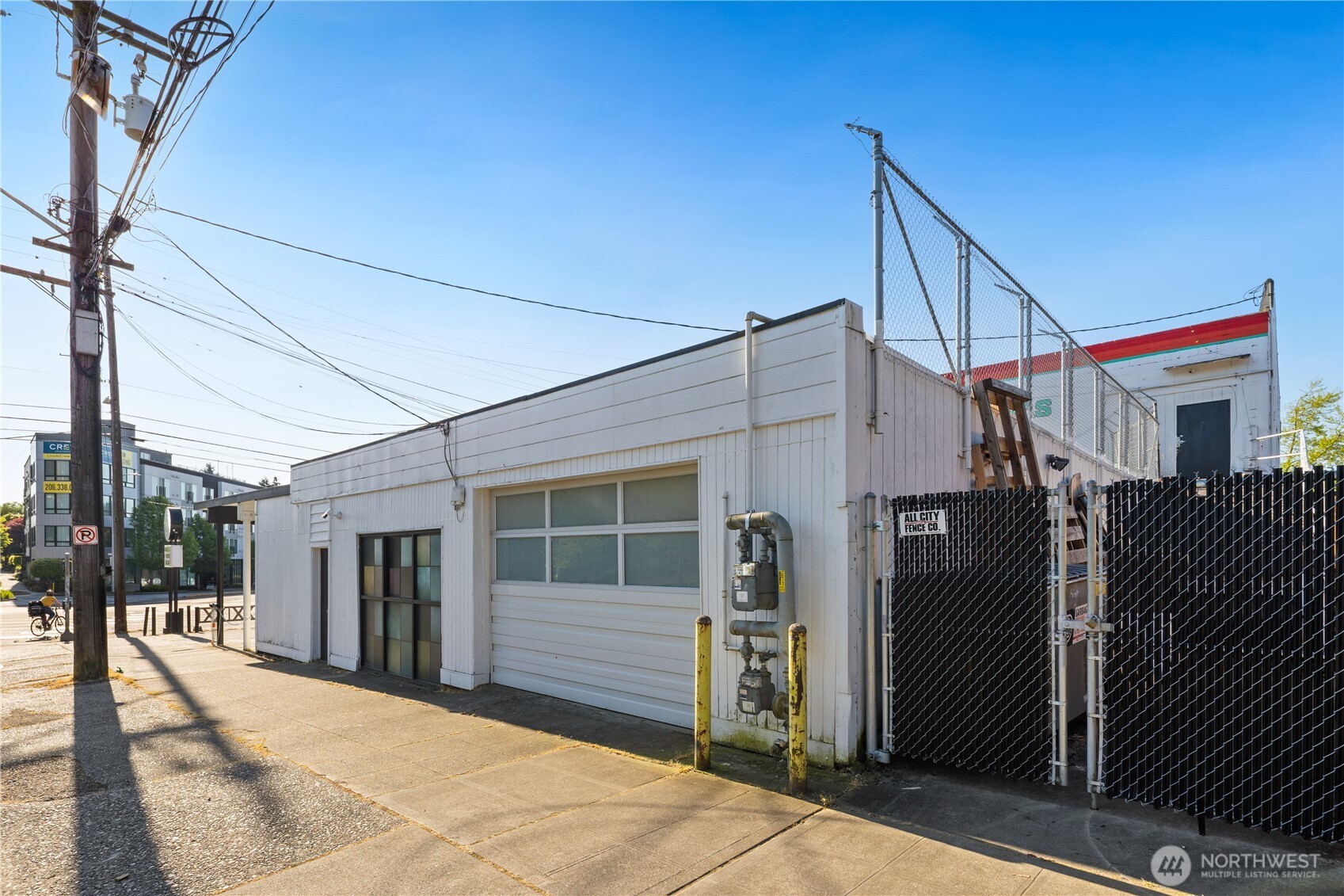 8211 Aurora Avenue N, Seattle, WA 98103