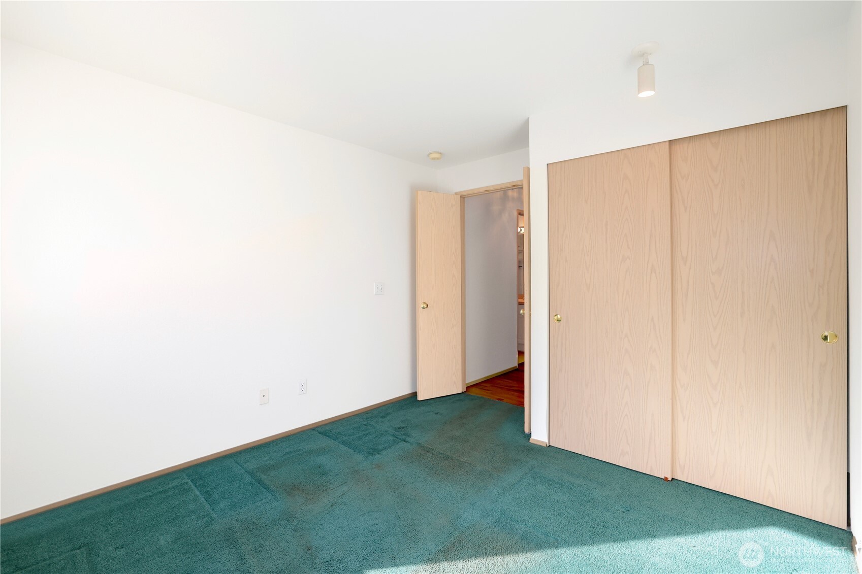 3814 Crystal Ridge Drive SE, Puyallup, WA 98372