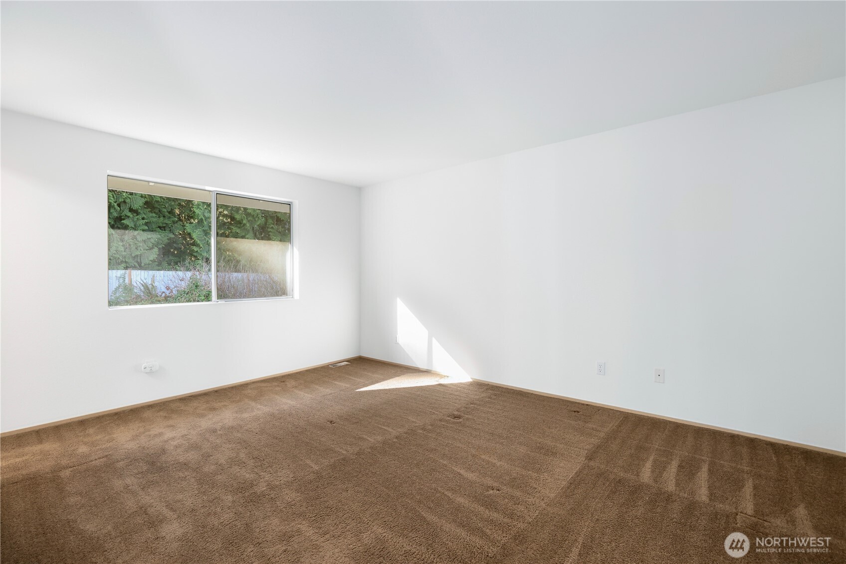 3814 Crystal Ridge Drive SE, Puyallup, WA 98372