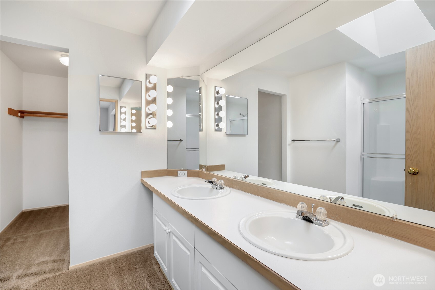 3814 Crystal Ridge Drive SE, Puyallup, WA 98372