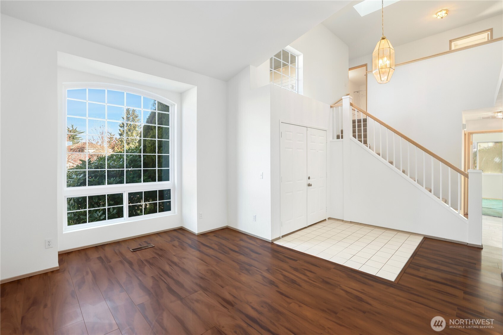 3814 Crystal Ridge Drive SE, Puyallup, WA 98372