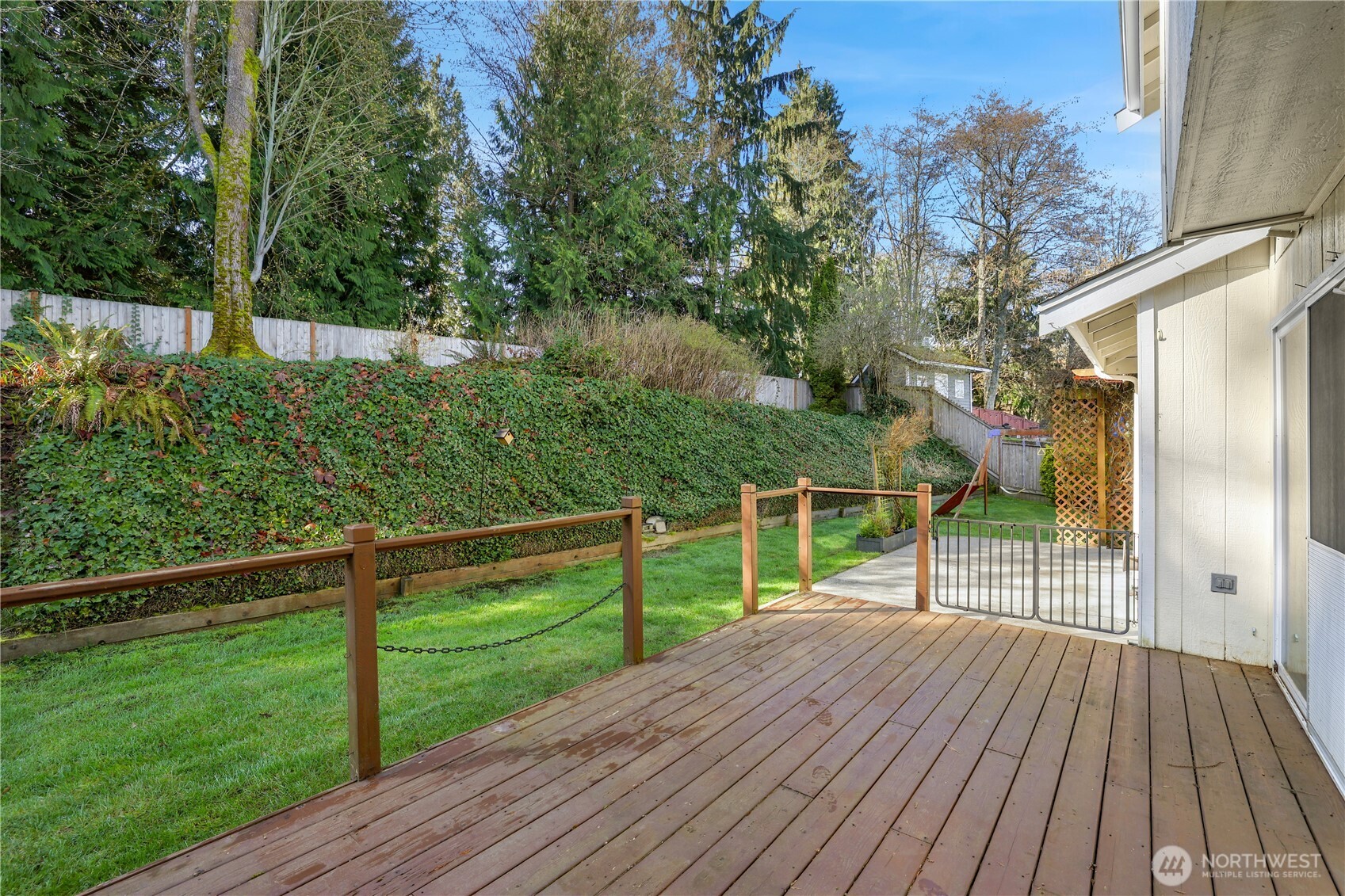 3814 Crystal Ridge Drive SE, Puyallup, WA 98372