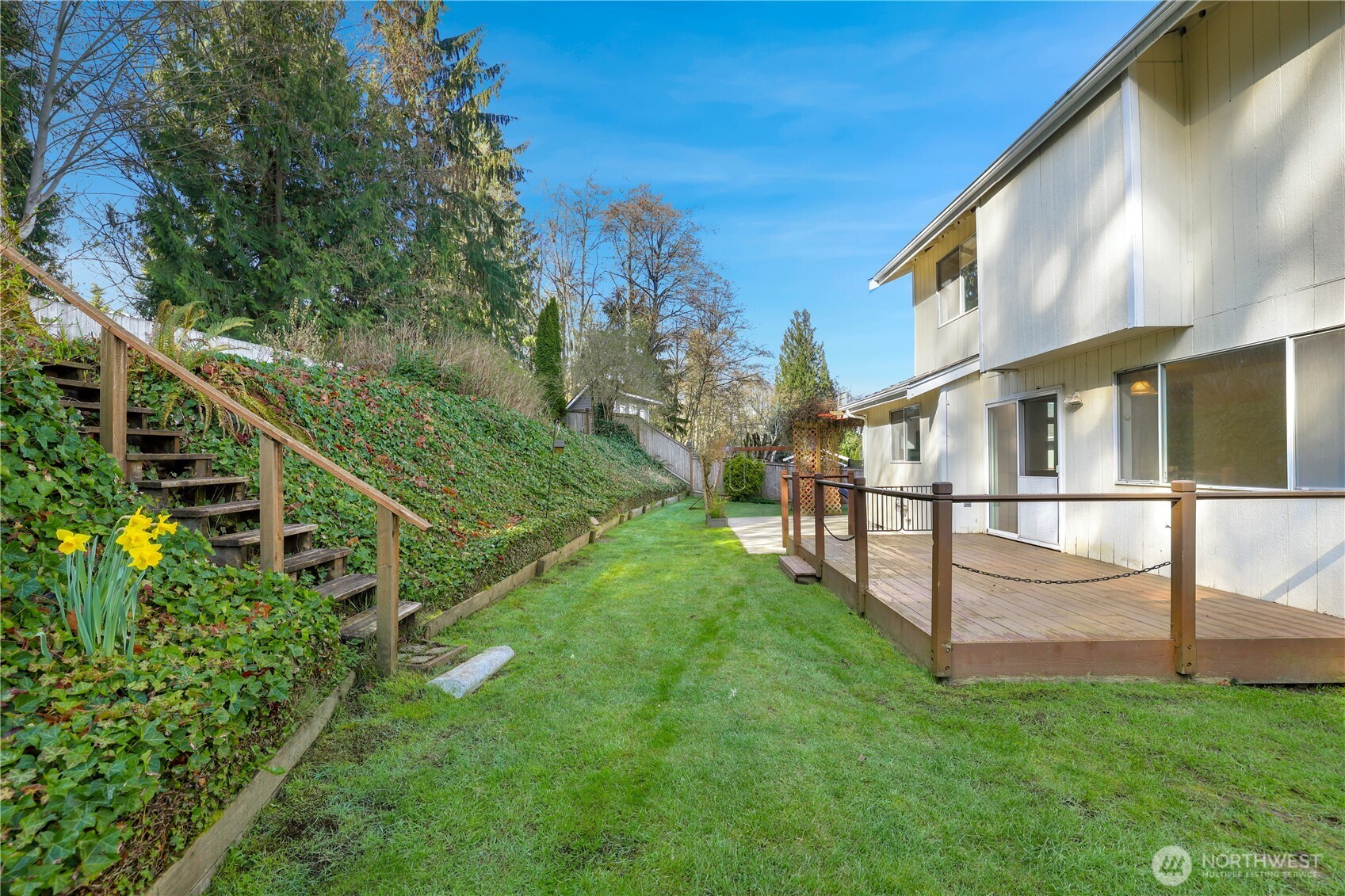 3814 Crystal Ridge Drive SE, Puyallup, WA 98372