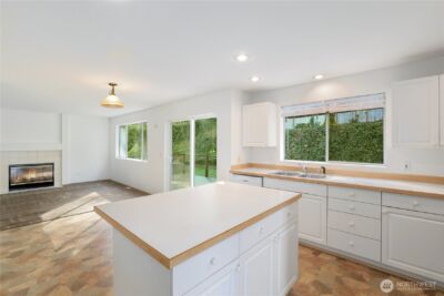 3814 Crystal Ridge Drive SE, Puyallup, WA 98372 - Photo 9