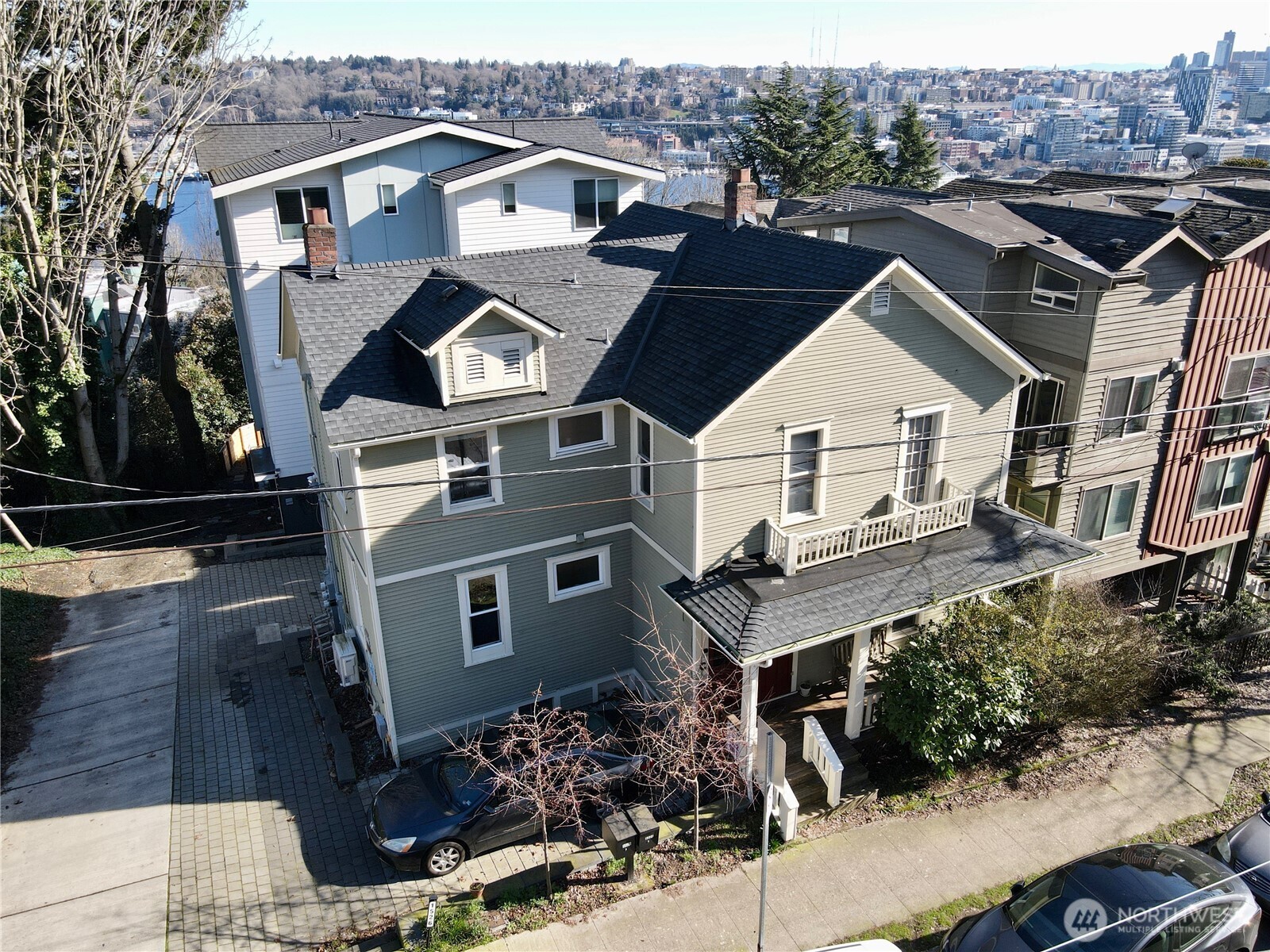 1522 Taylor Avenue N, Seattle, WA 98109