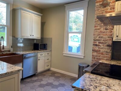 1522 Taylor Avenue N, Seattle, WA 98109 - Photo 19