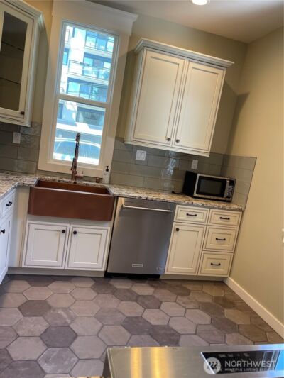 1522 Taylor Avenue N, Seattle, WA 98109 - Photo 20