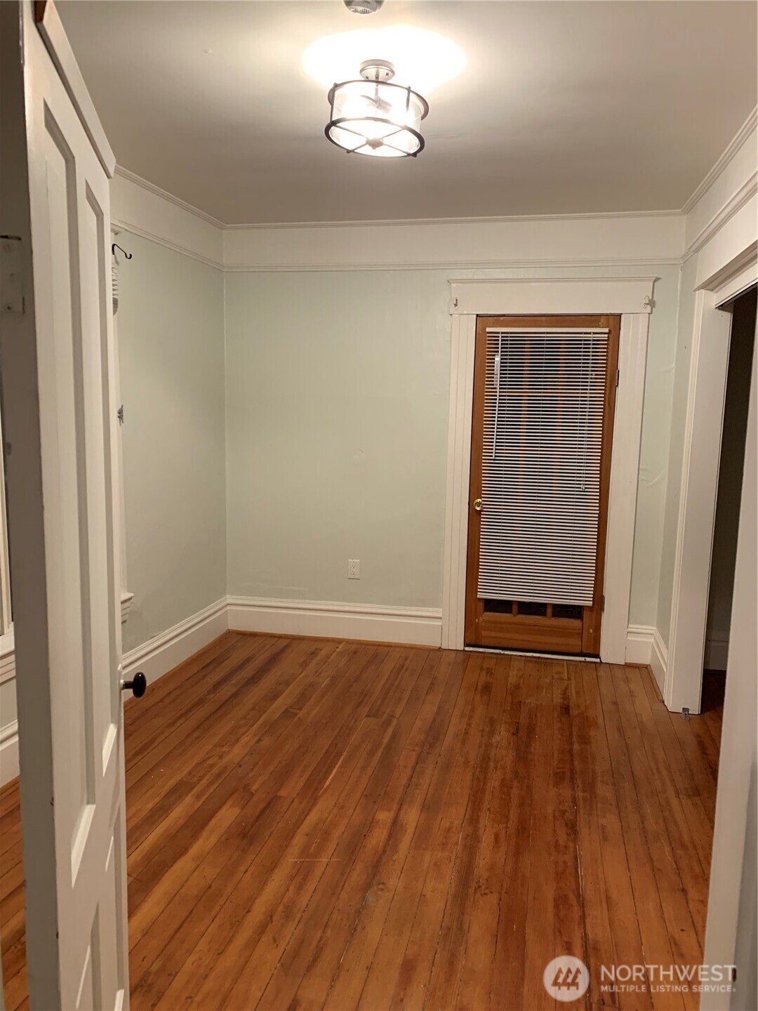 1522 Taylor Avenue N, Seattle, WA 98109