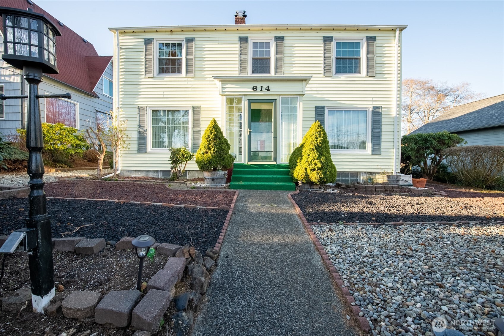 614 1st Avenue , Aberdeen, WA 98520