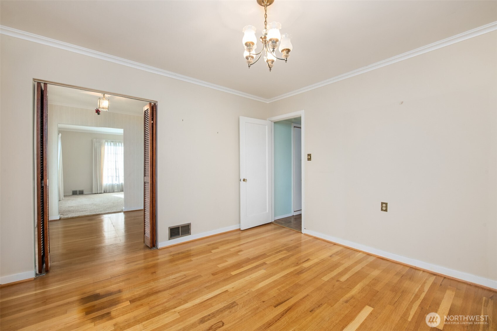 614 1st Avenue , Aberdeen, WA 98520