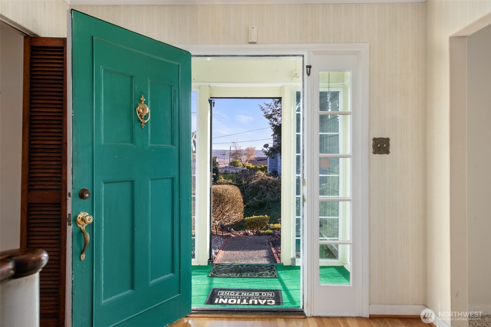 614 1st Avenue , Aberdeen, WA 98520