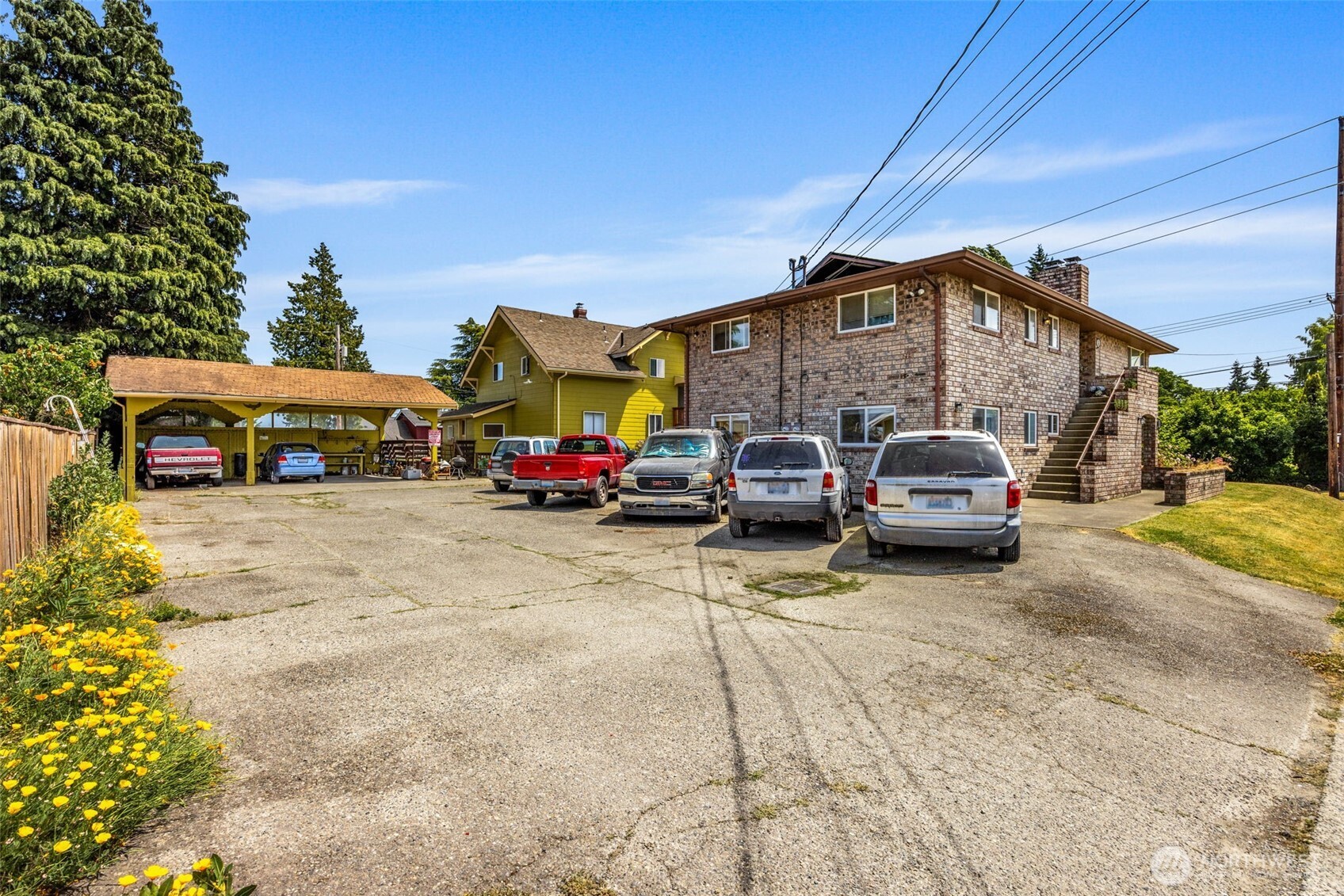 3341 S Alaska Street , Tacoma, WA 98418-1812