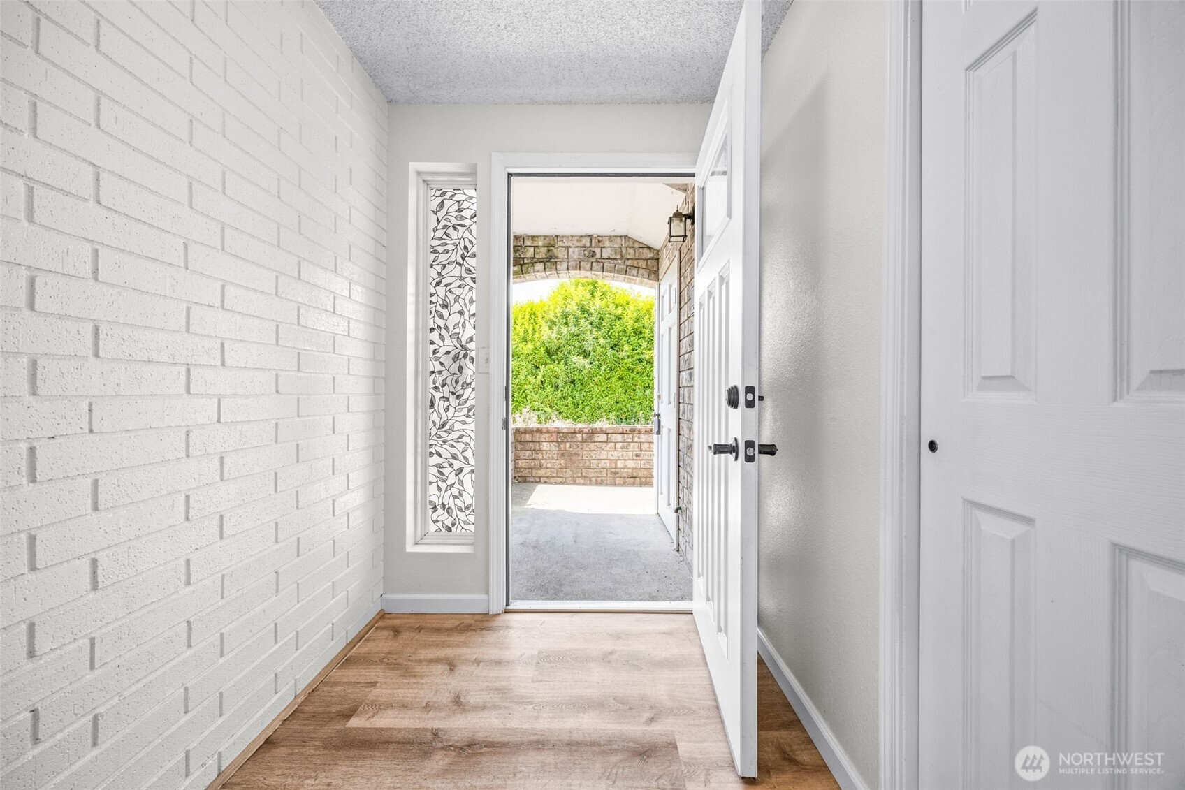 3341 S Alaska Street , Tacoma, WA 98418-1812