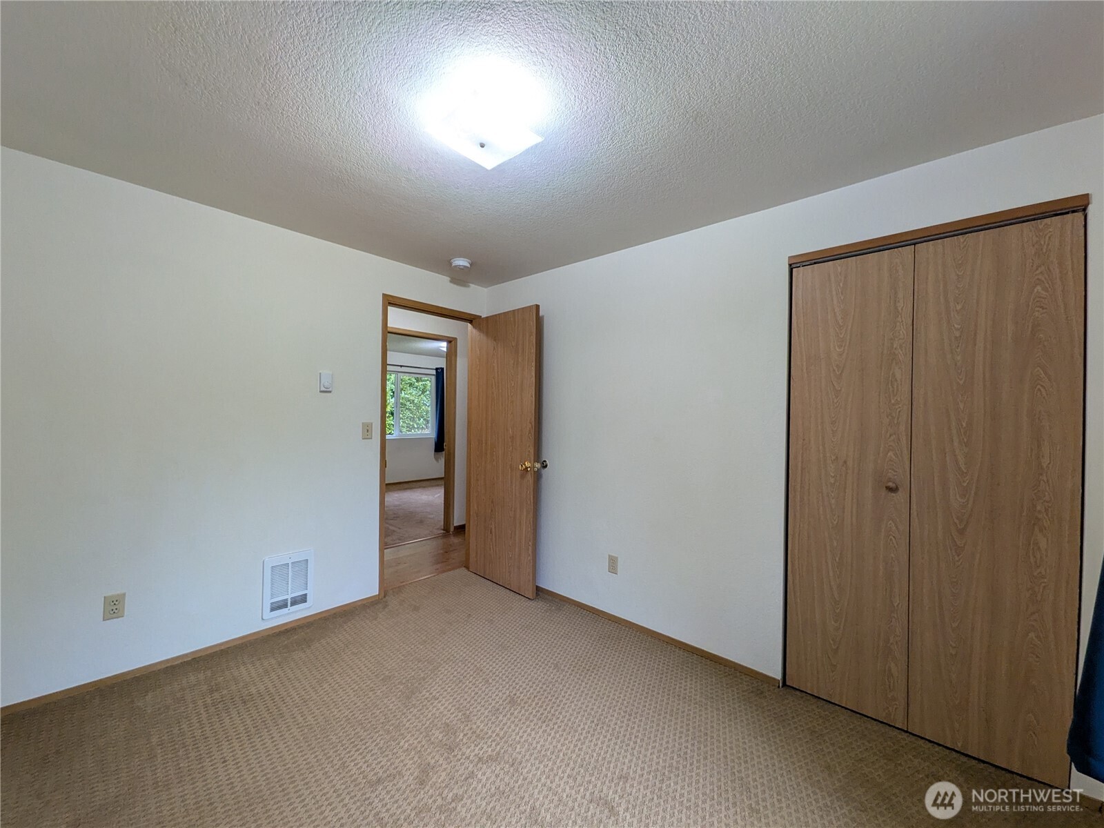 7537 NE Beachwood Avenue , Poulsbo, WA 98370