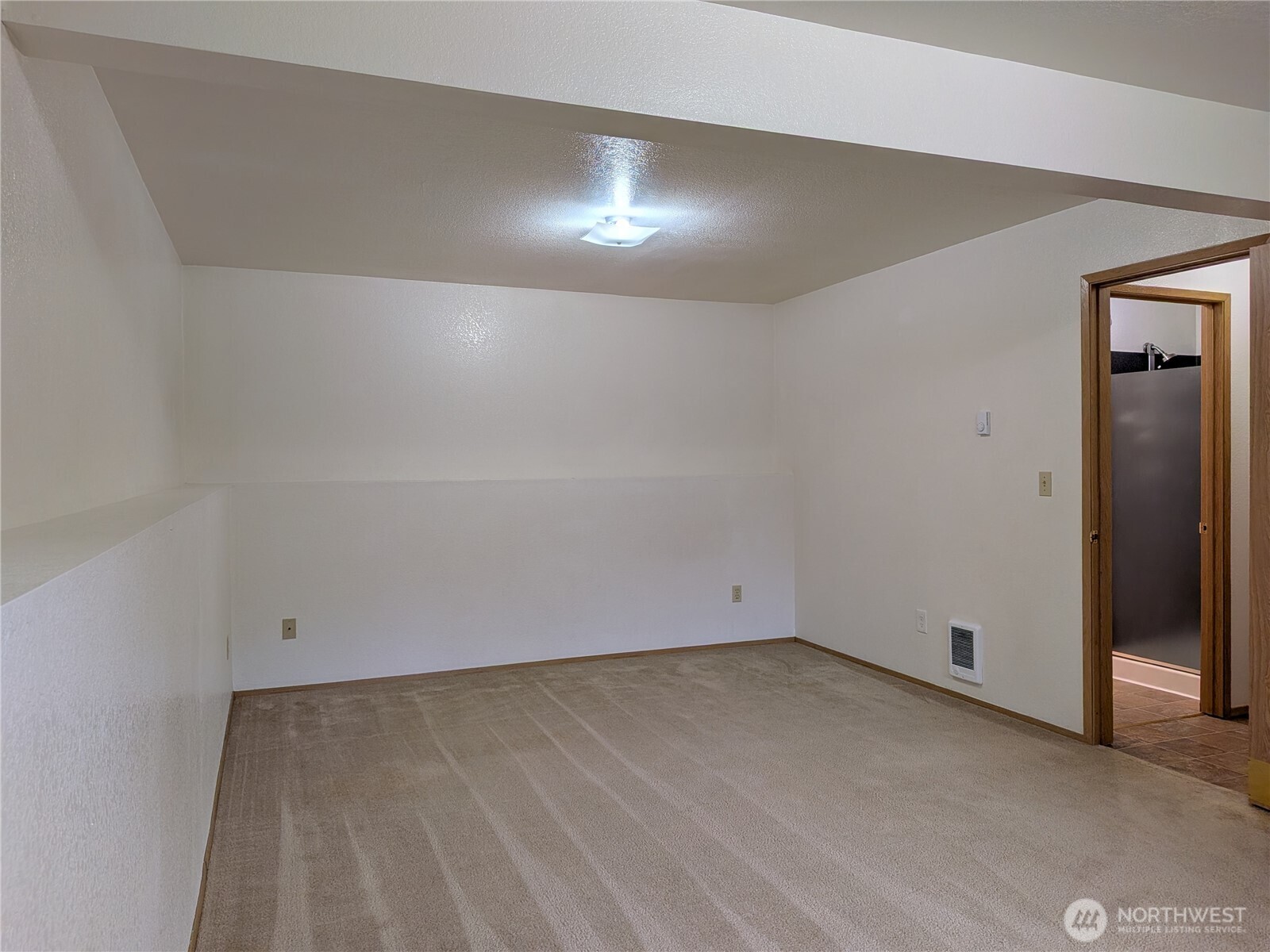 7537 NE Beachwood Avenue , Poulsbo, WA 98370