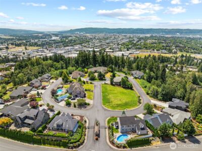 1 Center Court , Longview, WA 98632