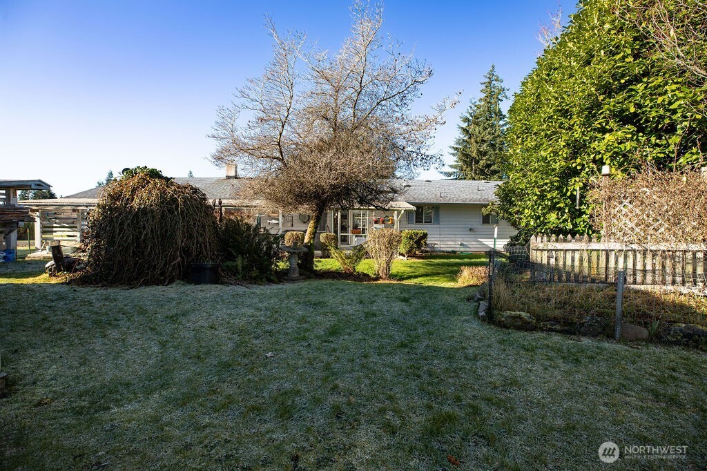 371 Flora Place , Forks, WA 98331