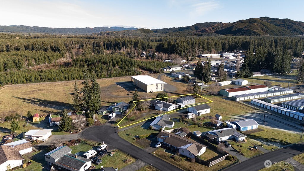 371 Flora Place , Forks, WA 98331