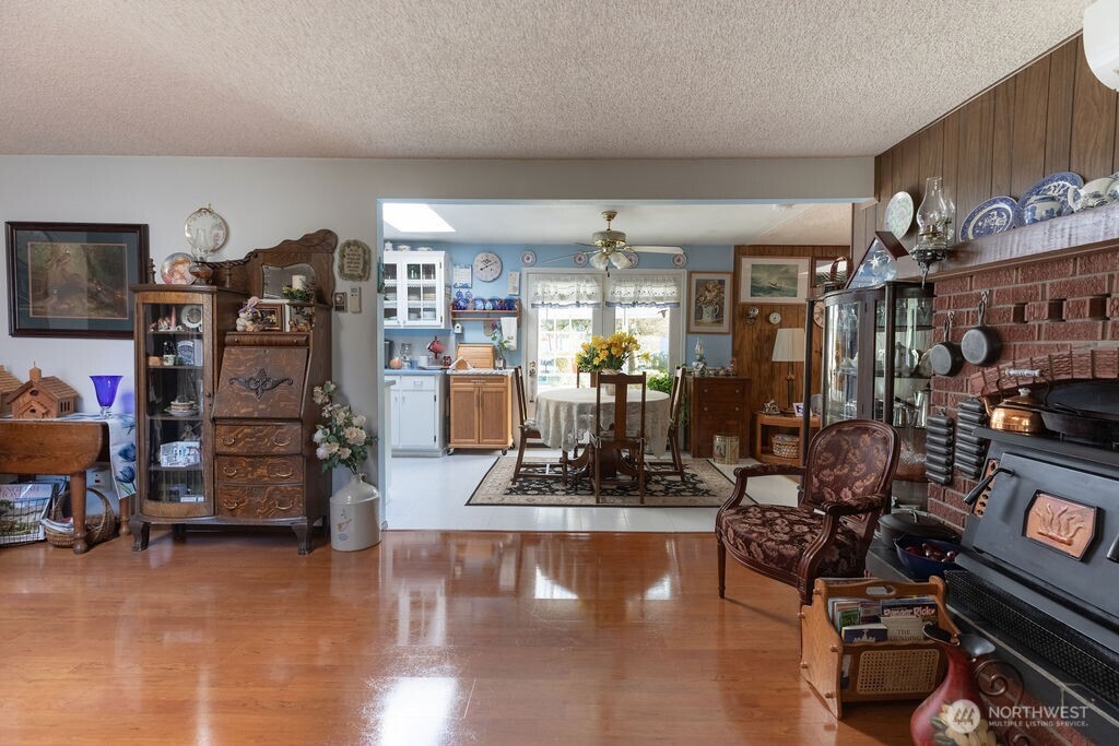 371 Flora Place , Forks, WA 98331