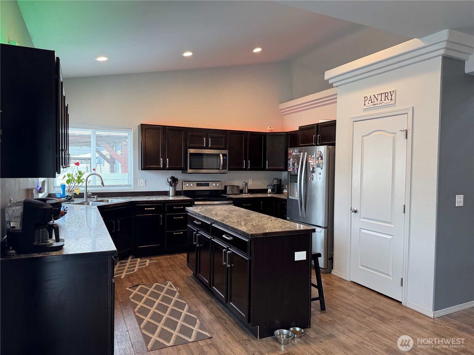 1450 Denny Place , Rock Island, WA 98850
