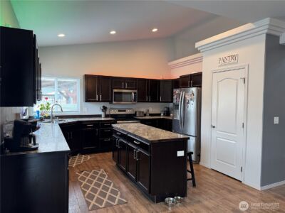 1450 Denny Place , Rock Island, WA 98850 - Photo 6