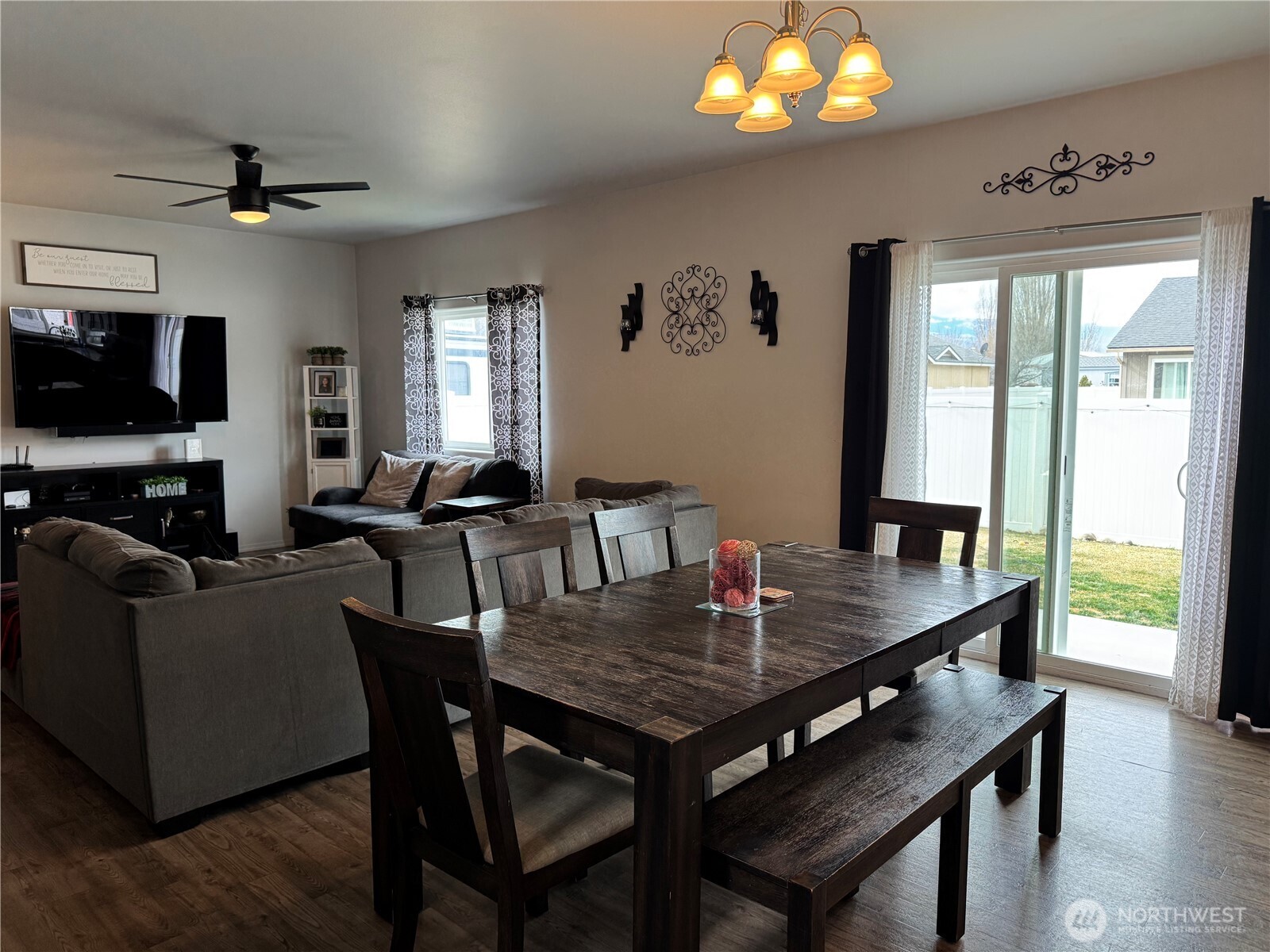 1450 Denny Place , Rock Island, WA 98850