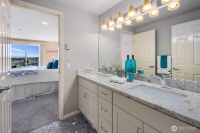 559 McGraw Street #402, Seattle, WA 98109 - Photo 22